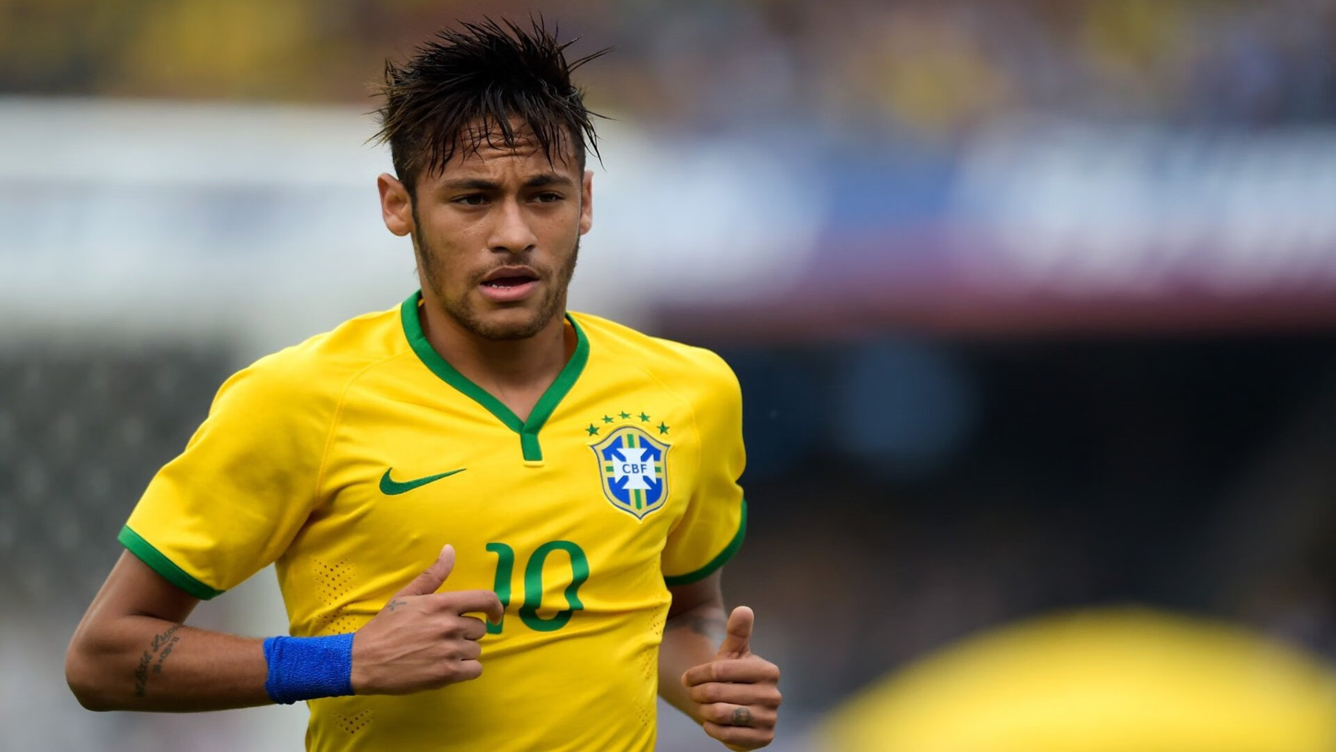 “英超决战临近，豪门比赛逐渐升温”，英超落寞豪门